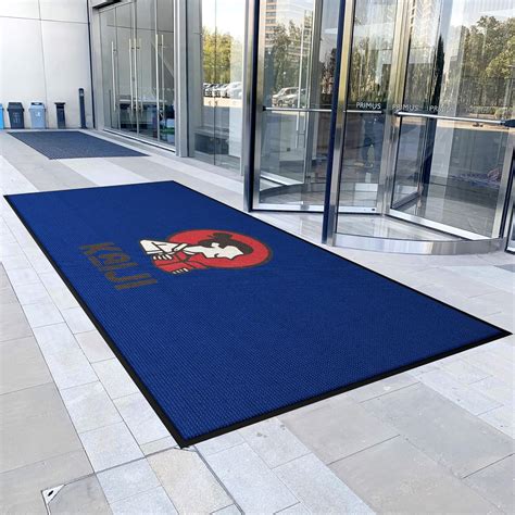 Amazon.com: MAOVOT Custom Door Mat Personalized Logo Text Entrance ...