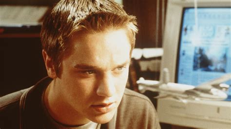 'Final Destination' star boards flight on the film's anniversary. For ...