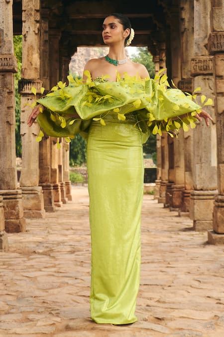 Itrh | Designer Sarees, Lehengas, Kurta Sets | Aza Fashions