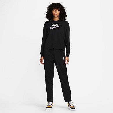 Women's Nike Sportswear Long-Sleeve Tee