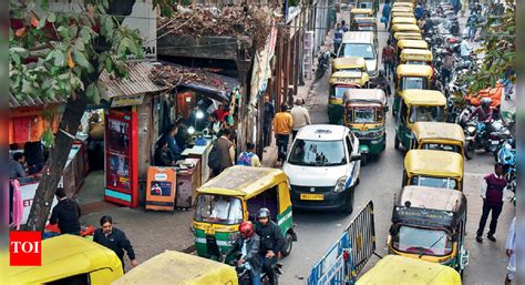 Delhi auto, taxi drivers asked to wear uniform, warned of heavy fines ...