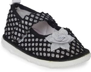 CHiU Girls Velcro Ballerinas Price in India - Buy CHiU Girls Velcro ...