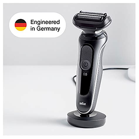 Braun Shaver Series 5 51-W4650cs Wet & Dry and attachments
