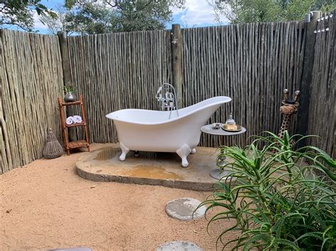 TINTSWALO MANOR (Manyeleti Game Reserve) - Lodge Reviews & Photos ...