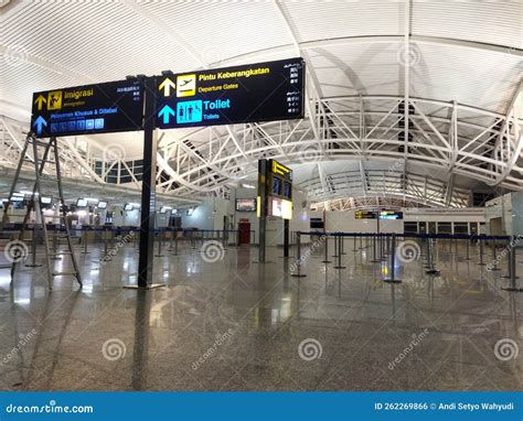 The Departure Gate for Bali S I Gusti Ngurah Rai International Airport ...