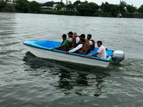 Disaster Management Boats - FLAT BOTTOM 8 SEATER BOAT WITH OARS ...
