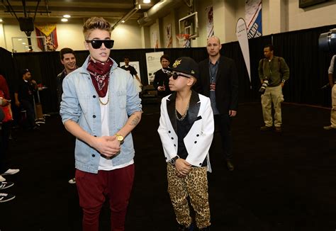 Justin Bieber Height Elevator Shoes - How Tall Is Justin Bieber?