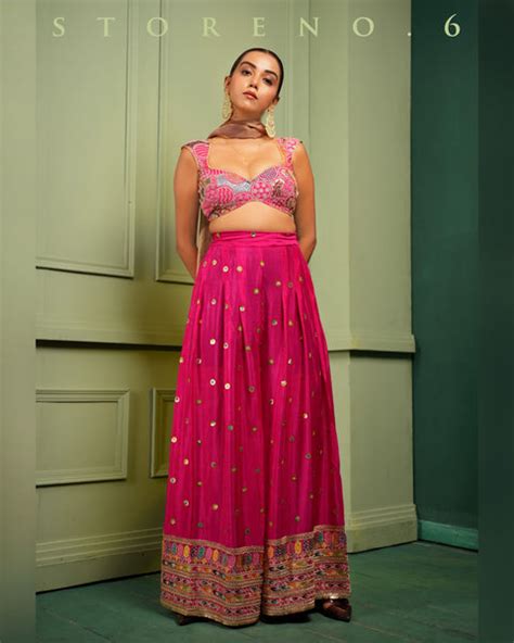 Dresses – Store No.6