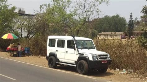 Five-door Force Gurkha spied without camouflage - Overdrive