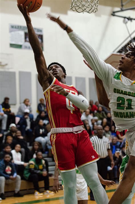 Garrick leads LCCP to win over W-M to open Showdown in the Lake ...