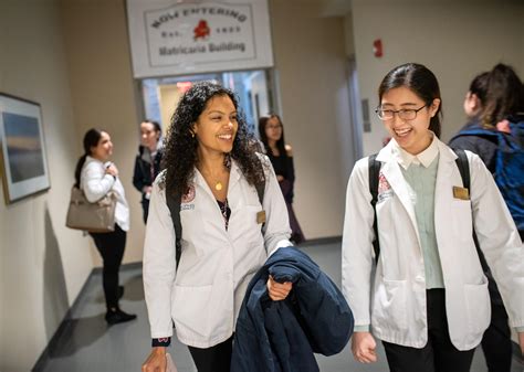 Massachusetts College of Pharmacy and Health Sciences: Fees, Reviews ...