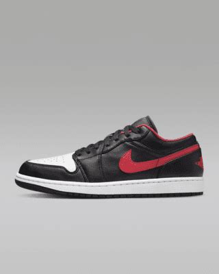 Air Jordan 1 Low Men's Shoes. Nike IN