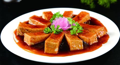 夏天豆腐就要这样吃，不炒也不炖，上桌就吃光，比烧烤摊的还香__财经头条