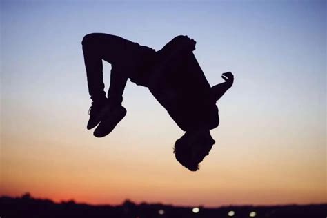 Backflip Tutorial On Ground 的图像结果