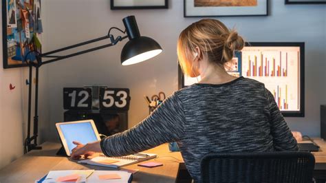 Las mejores lámparas de escritorio para estudiar o trabajar: guía de compra