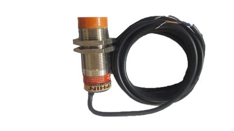 Dolphin Device Inductive Proximity Sensor Npn No : Amazon.in ...
