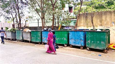 Citizen Connect: Garbage bins fill platform in Virugambakkam