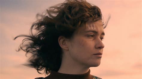 Alice Englert Says She 'Loved' Being Directed by Mom Jane Campion