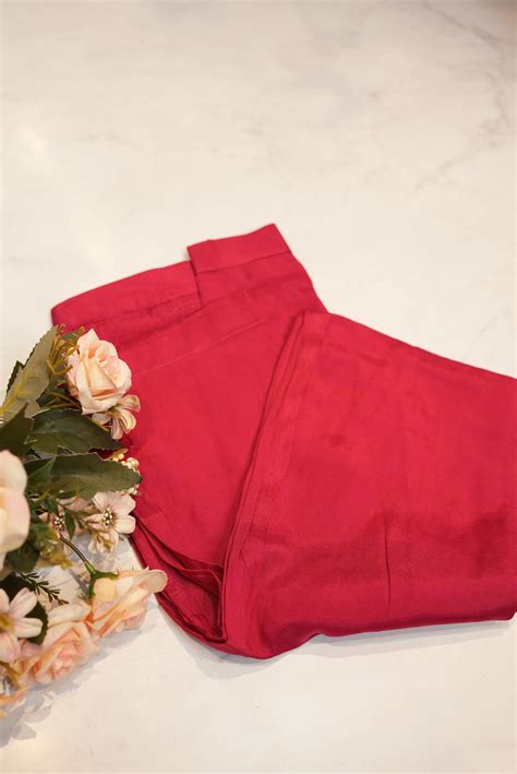 Chinon fabric with bandhani suit v-neck handwork – Odhani By SRN