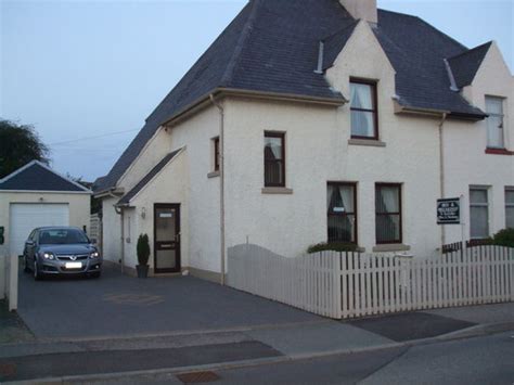 12 STORMYHILL ROAD (Portree, Isle of Skye) - B&B Reviews & Photos ...