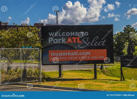Park ATL Select Parking Sign Editorial Stock Image - Image of sign ...