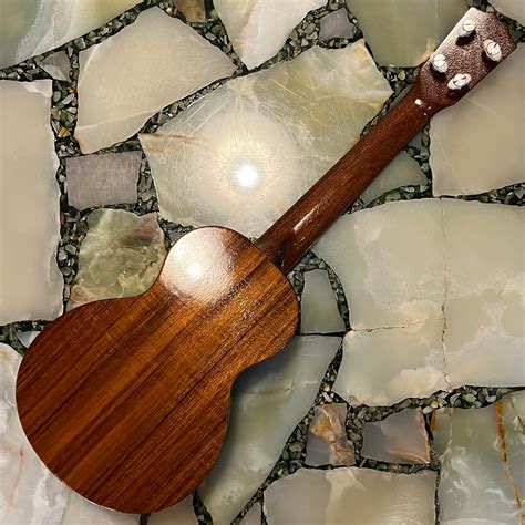 中古 調整済 G String コンサートウクレレ Honu 2003 MK | UKULELE DARUMA