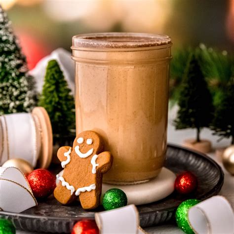 Gingerbread Coffee Creamer - coffeecopycat.com