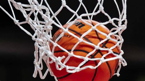 Gray Collegiate boys, Dutch Fork girls win playoff openers | The State