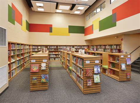 Abraham Lincoln Elementary School, WI - http://demcointeriors.com