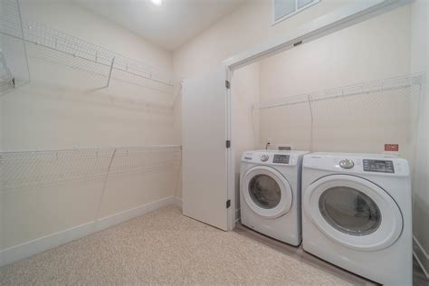 UHill Apartments For Rent | Durham, NC