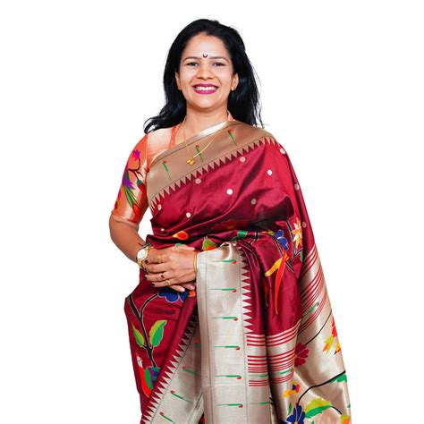 Karishma - Maroon – Dhana's Paithani