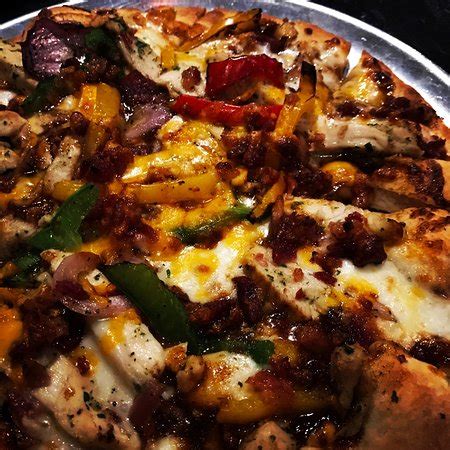 Great Pizza, Great Service - Reviews, Photos - Crust Pizza Co ...