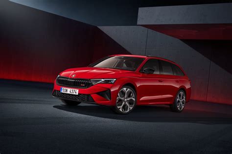 स्कोडा ऑक्टेविया फेसलिफ्ट से हट गया पर्दा, डिजाइन बना देगा दीवाना, कई ...