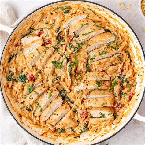 Tuscan Chicken Orzo: You must try this delicious 1-pot dish