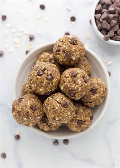 No Bake Chocolate Peanut Butter Protein Balls - storytellingco