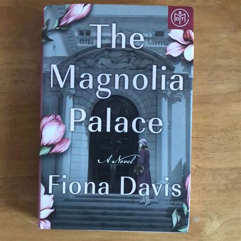 The Magnolia Palace by Fiona Davis, Hardcover | Pangobooks