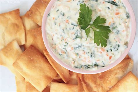 Yogurt Veggie Dip (Under 50 calories!) - Pretty Providence
