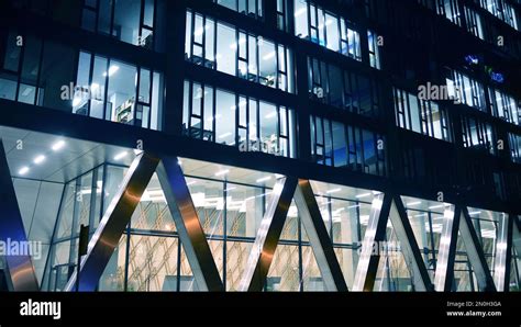 High-Tech Architecture Design 的图像结果