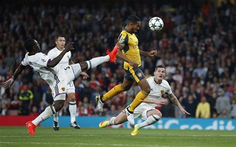 Arsenal vs Basel match highlights: Watch the two Theo Walcott goals in ...