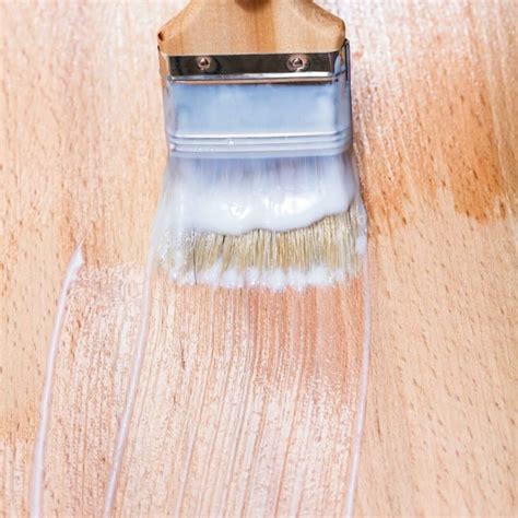 Polycrylic vs Polyurethane - Which Should I Choose? - The Handyman's ...