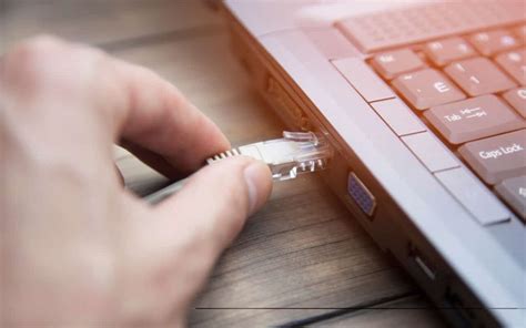 Internet Connection to Laptop 的图像结果