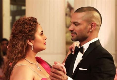 बॉलीवुड फिल्म डबल XL में सोनाक्षी सिन्हा और हुमा कुरैशी के साथ नजर ...