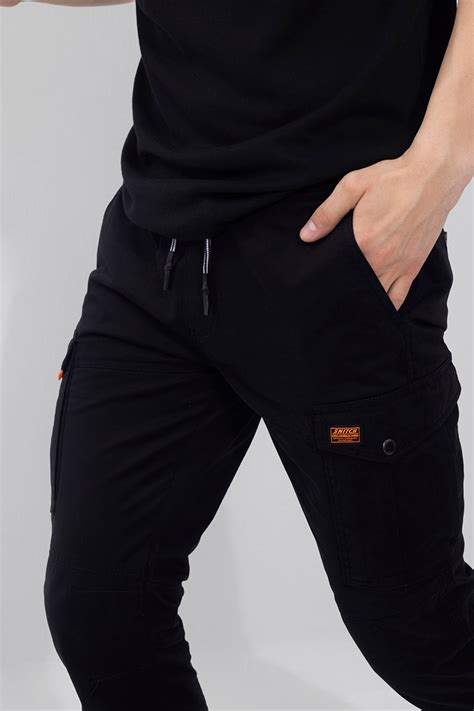 Buy Men's Broly Black Cargo Jogger Online | SNITCH
