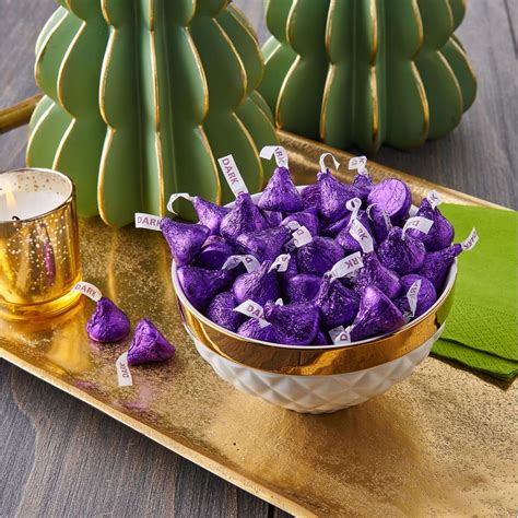 Hershey Kisses Special Dark Chocolate 306gm – Nosh Gourmet Foods