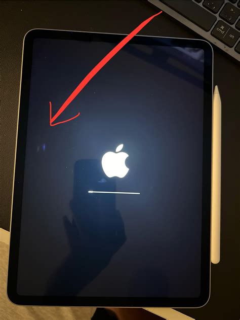 White patches/ screen bleed on M2 iPad Pro. Is this a common issue? : r ...