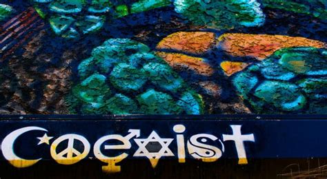 Information Sign 的图像结果