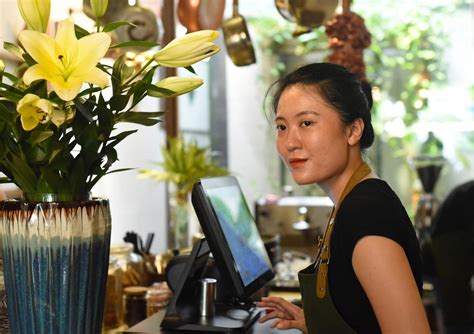 https://blog.slantco.com/wp-content/uploads/2024/09/types-of-restaurant-pos-systems-vietnam.jpg?utm_source=chatgpt.com