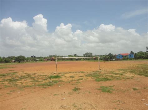 Dirt Sportsfield 的图像结果