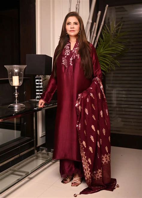 Samina Humayun Saeed – Umsha Official