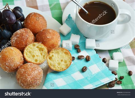 2 Coffee Break And Quark Balls Images, Stock Photos & Vectors ...